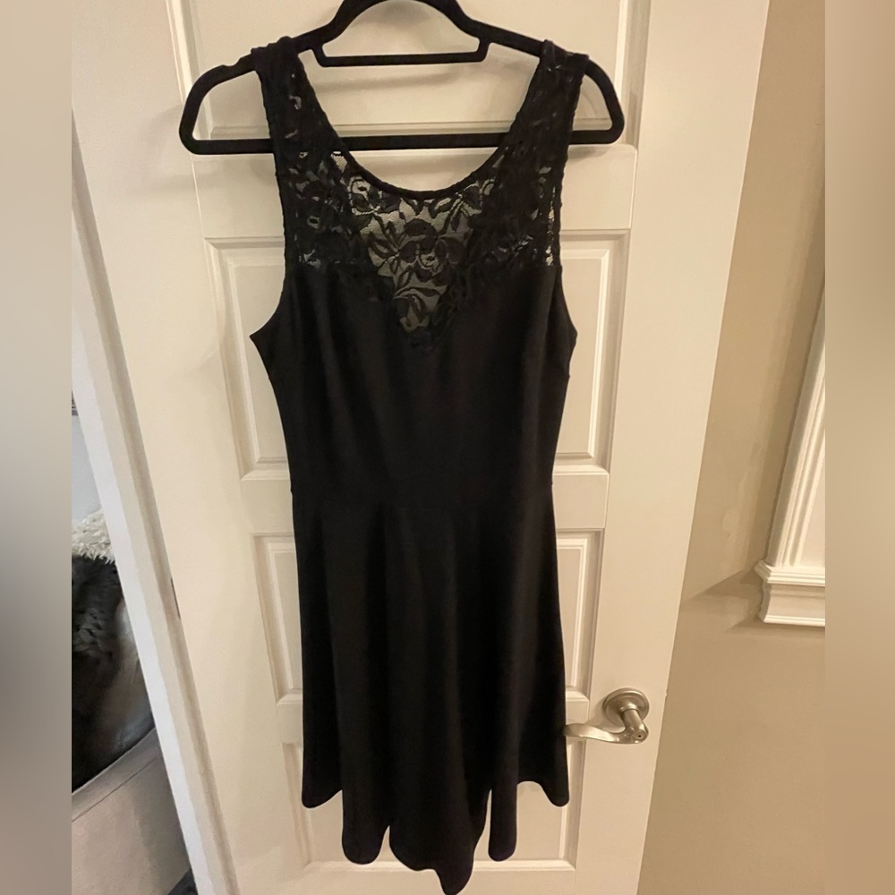 Soprano- Black Lace sleeveless dress